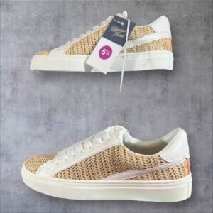 Beachy Woven Aesthetic Sneakers Memory Foam by Universal Thread - 5.5 US